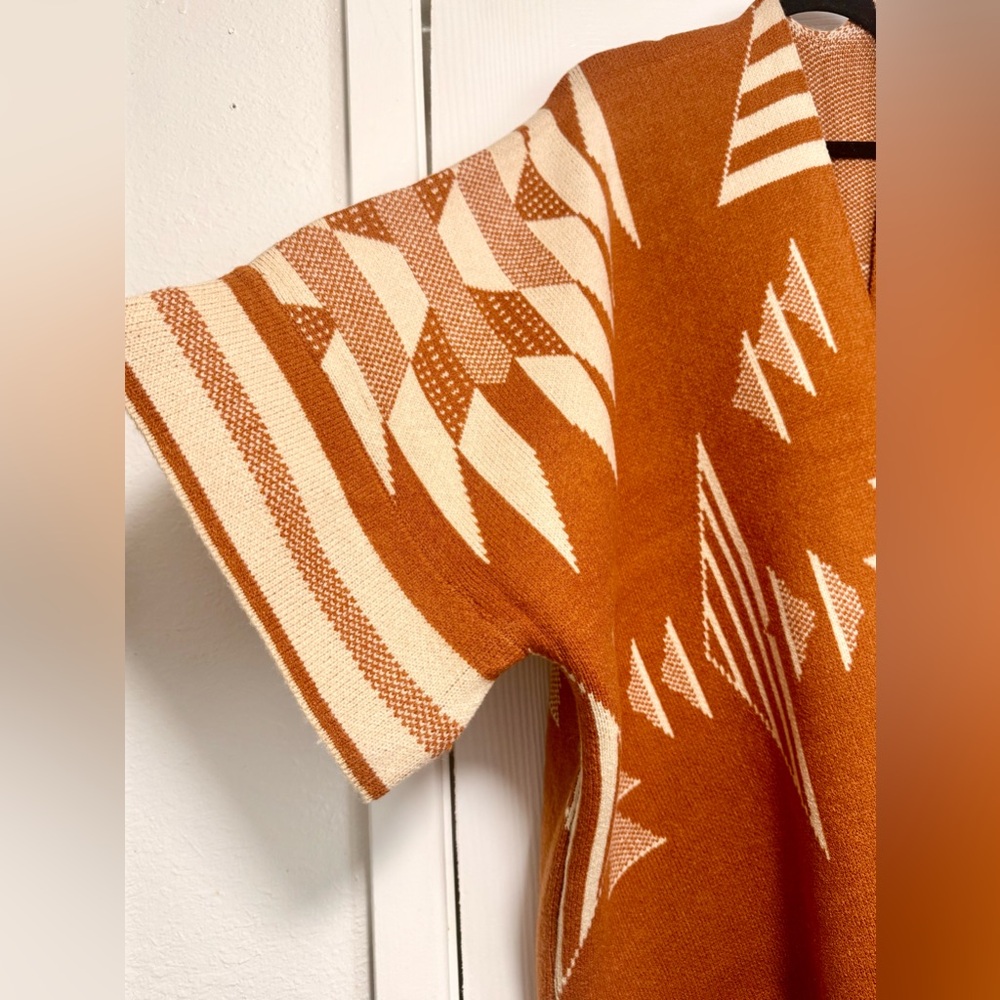 Geometric Patterned Poncho with Fringe - Picture 6 of 8